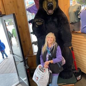 Meet your Posher, Beth